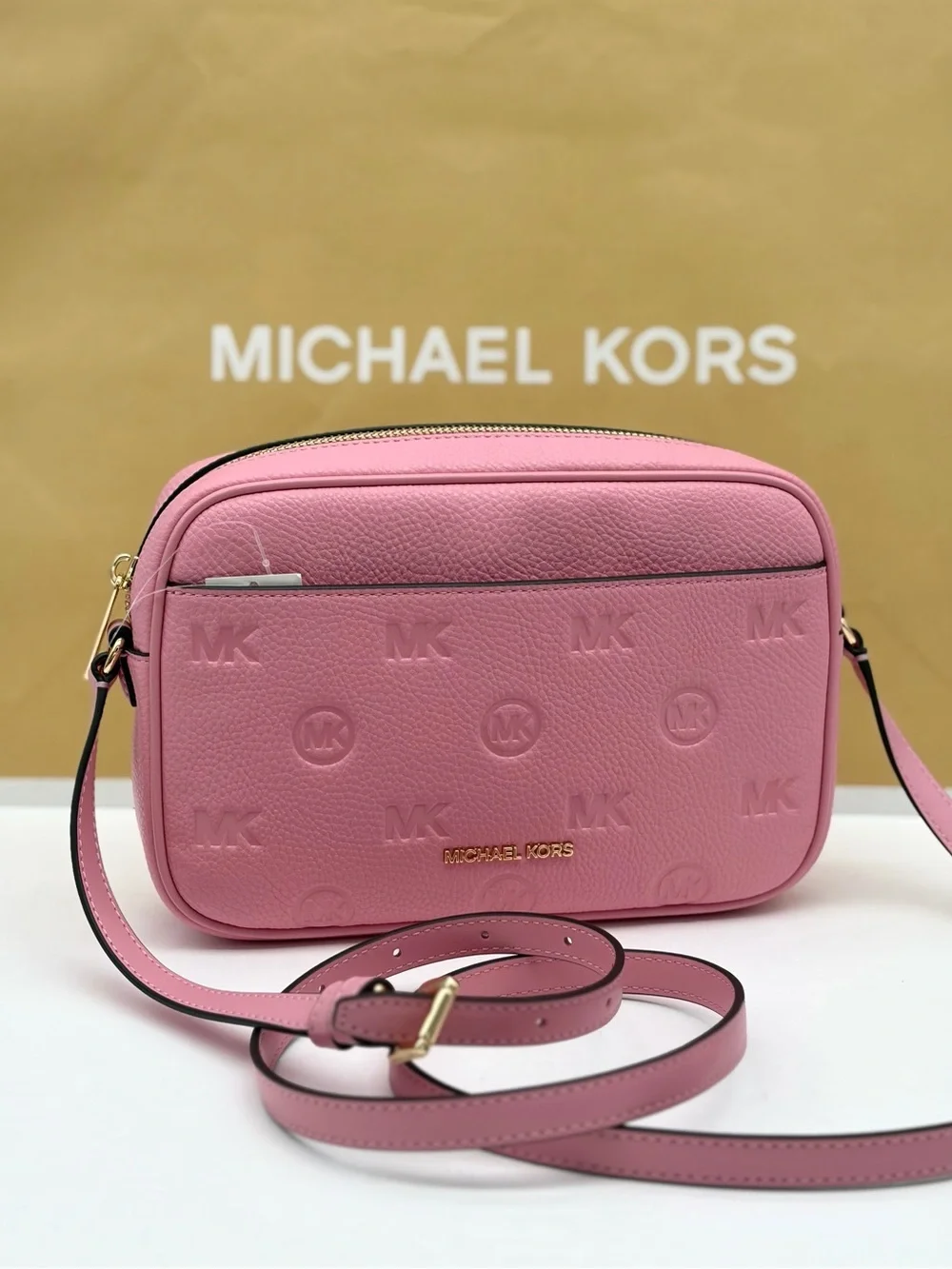 Michael Kors JET SET TRAVEL LARGE LOGO DEBOSSED CAMERA CROSSBODY BAG NWT
